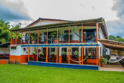 Hotel Mi Monaco, Rezerwuj Hotel Pueblo Tapao 