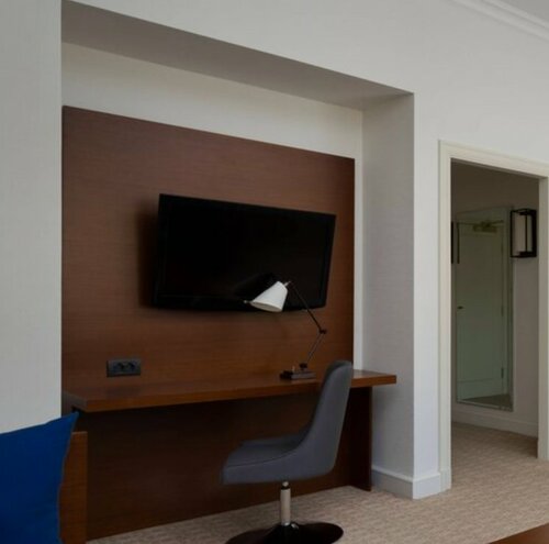 Marriott Armenia Hotel Yerevan,  Hotel Hotele w Erewan z Basenem, Basen
