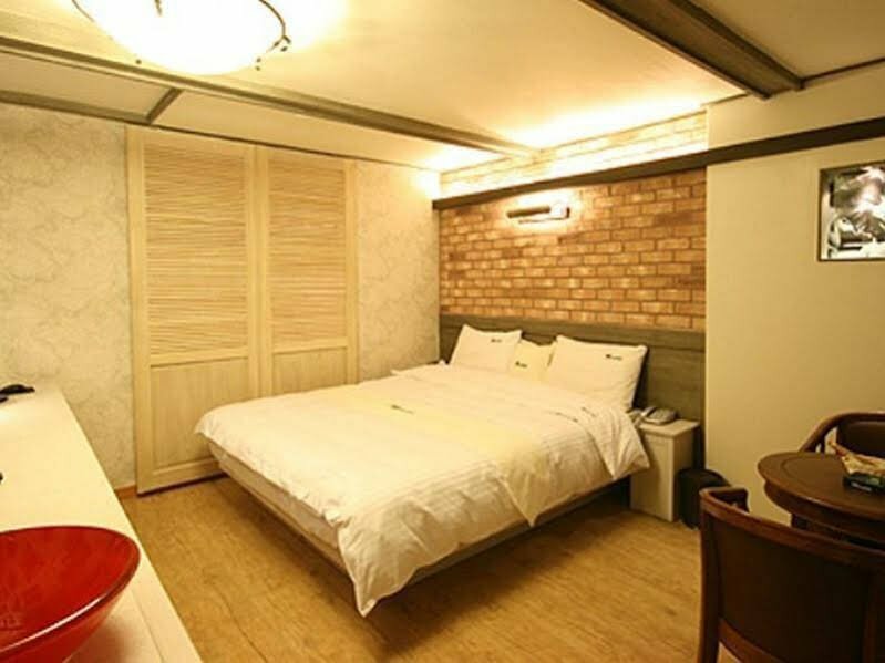 Z Motel Daeyeon Busan