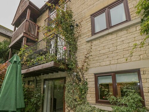 13 Bowbridge Lock, Забронировать Дом для отпуска Отели Котсуолда с парковкой, Парковка