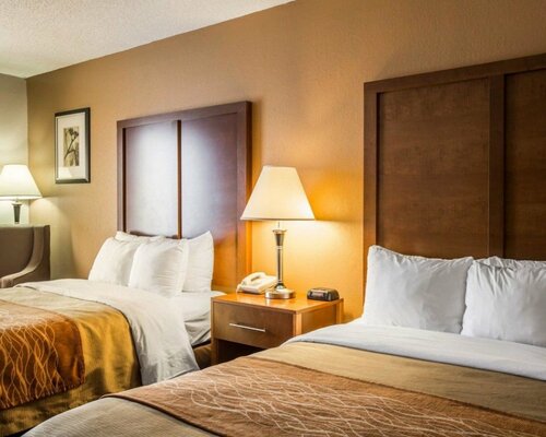 Comfort Inn Asheville Airport, Забронировать Отель Отели Флетчер с парковкой, Парковка
