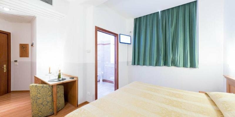 Hotel Floris