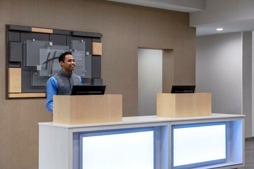 Holiday Inn Express Dumfries, Prenota Hotel Dumfries Virginia