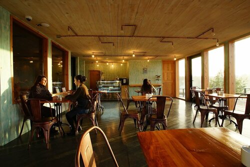 Hotel & Cafe Veliche, Rezerwuj Hotel Hotele w Castro z Basenem, Basen