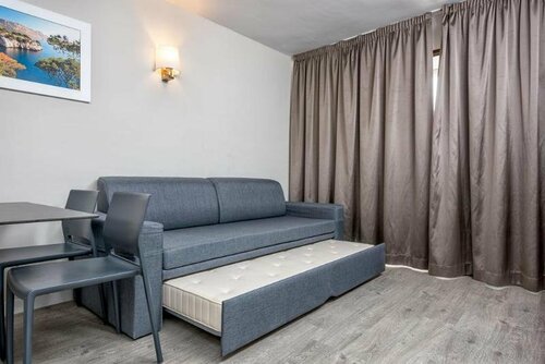 Veramar Aparthotel, Забронировать Отель Фуэнхирола Коста-дель-Соль, рядом с Hipódromo Costa del Sol