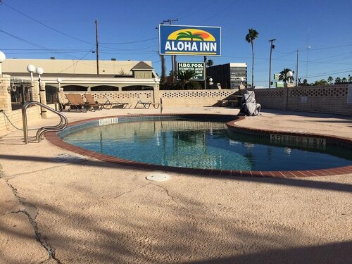 Aloha Inn McAllen Airport near Medical center Tx, Забронировать Мини-отель Мотели Макаллен, рядом с Xtreme Lazer Tag, Мотель