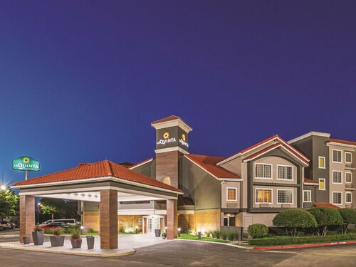 La Quinta by Wyndham Fort Worth North, Забронировать Отель Отели Форт-Уэрт с бассейном, Бассейн