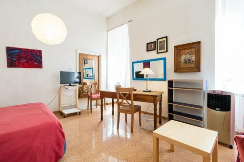 Boschetto Peaceful Apartment, Забронировать Апартаменты/квартира Рионе Монти Рим, рядом с Колоссео