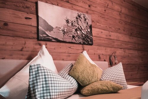 Seebichlhof vintage Holzhaus Chalet, Забронировать Шале Отели Тироля с парковкой, Парковка
