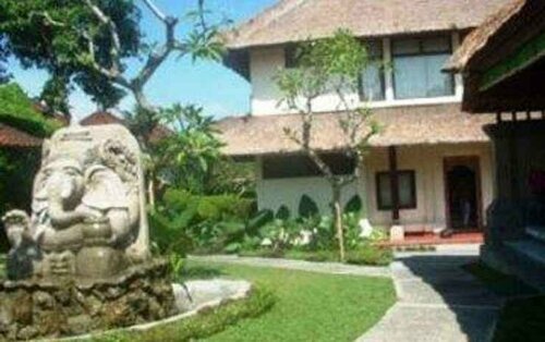 Batu Agung Villa Ubud, Забронировать Гостевой дом Отели Убуд с парковкой, рядом с Bali Shell Museum, Парковка