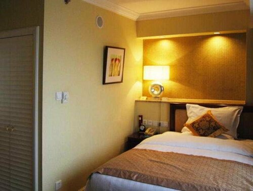 Beijing Regal Hotel Wangfujing, Забронировать Отель Отели Пекина с бассейном, рядом с Станция метро Dongsi, Бассейн