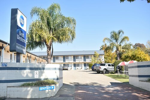 Tumut Farrington motel, Buchen Sie Motel Tumut Kosciuszko-Nationalpark