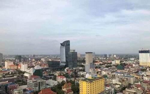 Daily Skyline, Забронировать Отель Отели Пномпеня с бассейном, рядом с City Mall Shopping Centre, Бассейн