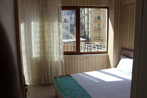 Omega Inn, Забронировать Отель Фатих Стамбул, рядом с Мечеть Малая Айя-София