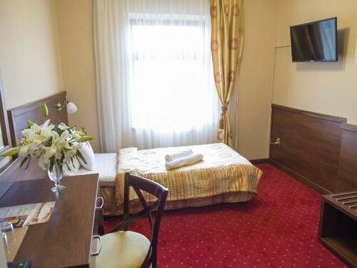 Hotel Poniatowski, Забронировать Отель Отели Радома 3 звезды, 3*