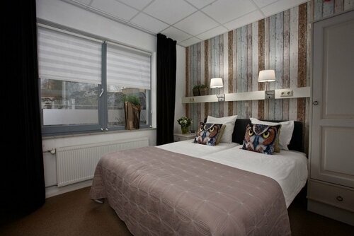 B&B - Pension Perruque, Rezerwuj Bed and Breakfast Hotele 4-gwiazdkowe w Fryzja, 4*