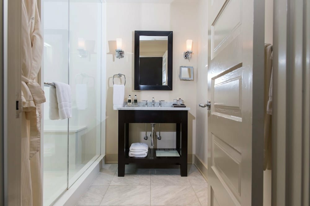 Stonehurst Place Bed & Breakfast
