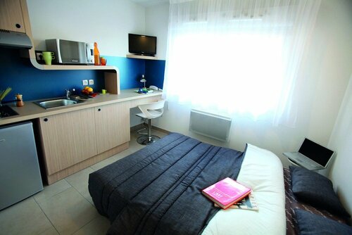 Suit'Etudes Portes d'Espagne, Book Hotel Hoteller i Perpignan med parkering, Parkering