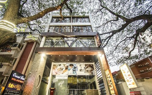 Frazer Suites by FabHotel