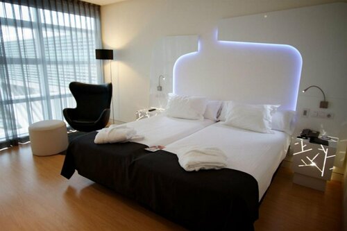 Eurostars Palacio de Cristal, Забронировать Отель Отели Овьедо 4 звезды, 4*