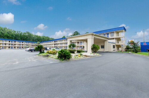 Motel 6-Pooler, GA - Savannah Airport, Prenota Motel Hotel a Georgia con parcheggio, Parcheggio