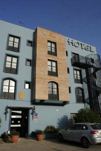 Hotel Patilla Ciudad de Requena, Забронировать Отель Рекена Valencia Province, рядом с Старый квартал Вилья