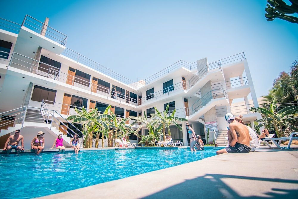 Carola Lodge