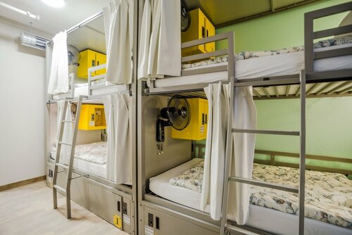 Wombat's City Hostel Munich Werksviertel, Забронировать Хостел Берг-ам-Лайм Мюнхен
