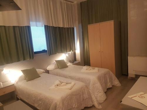 Hotel Eden, Забронировать Отель Озио-Сотто Bergamo Province
