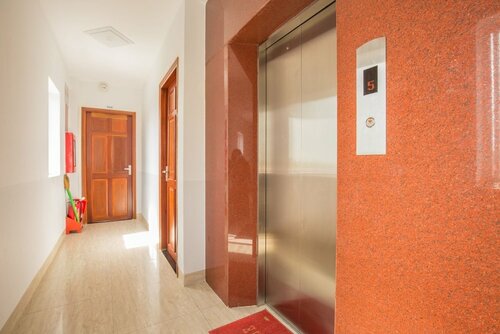 Thiên Ý Hotel, Забронировать Отель Отели Вунгтау с парковкой, рядом с Задний пляж, Парковка