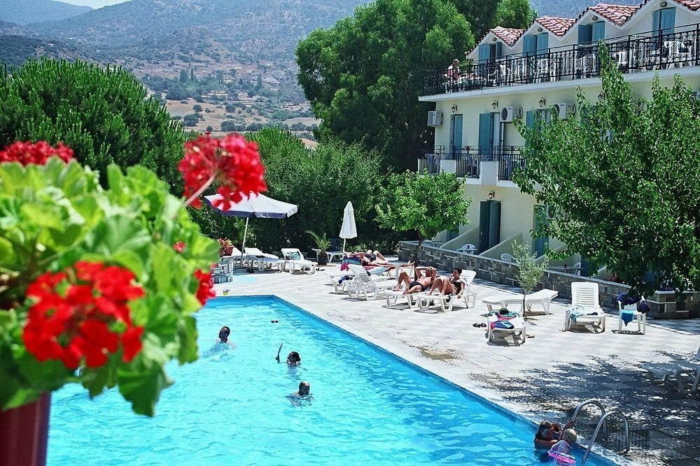 Theofilos Superior Hotel