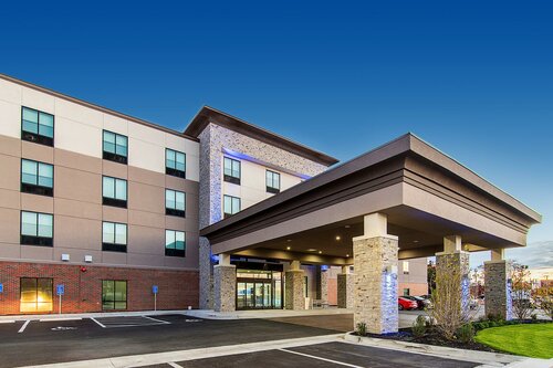Holiday Inn Express & Suites Atchison, Rezerwuj Hotel Atchison Kansas