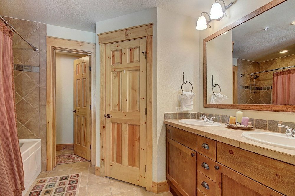 Settlers Creek Townhomes