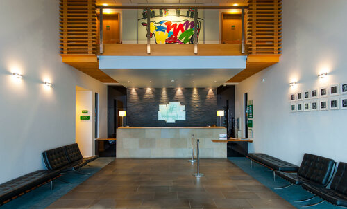 Holiday Inn Salisbury-Stonehenge, Rezervați Hotel Hoteluri în Gloucestershire cu parcare, Parcare
