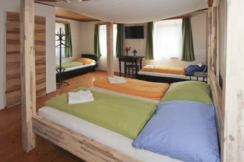 Camping & Pension Au an der Donau, Забронировать Кемпинг Кемпинги и глэмпинги Верхней Австрии, Кемпинг