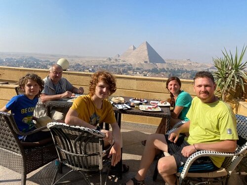 Gardenia Pyramids view inn, Prenota Ostello Ostelli a Cairo Governorate, Ostello