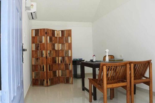 Magnolia Guesthouse Varkala, Varaa Matkakoti Hotellit New Delhi uima-altaalla, Uima-allas