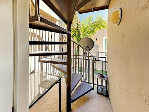Mission Beach Townhouse by RedAwning, Забронировать  Mission Beach 