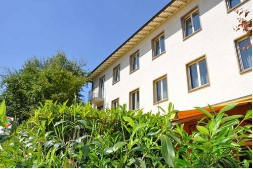 Hotel Landhus, Забронировать Отель Отели Цюриха с парковкой, Парковка