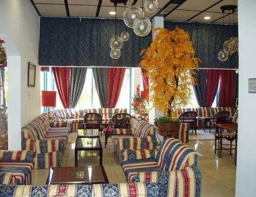 Paphiessa Hotel & Apartments, Boek Hotel Paphos Hotels met een Zwembad, Zwembad