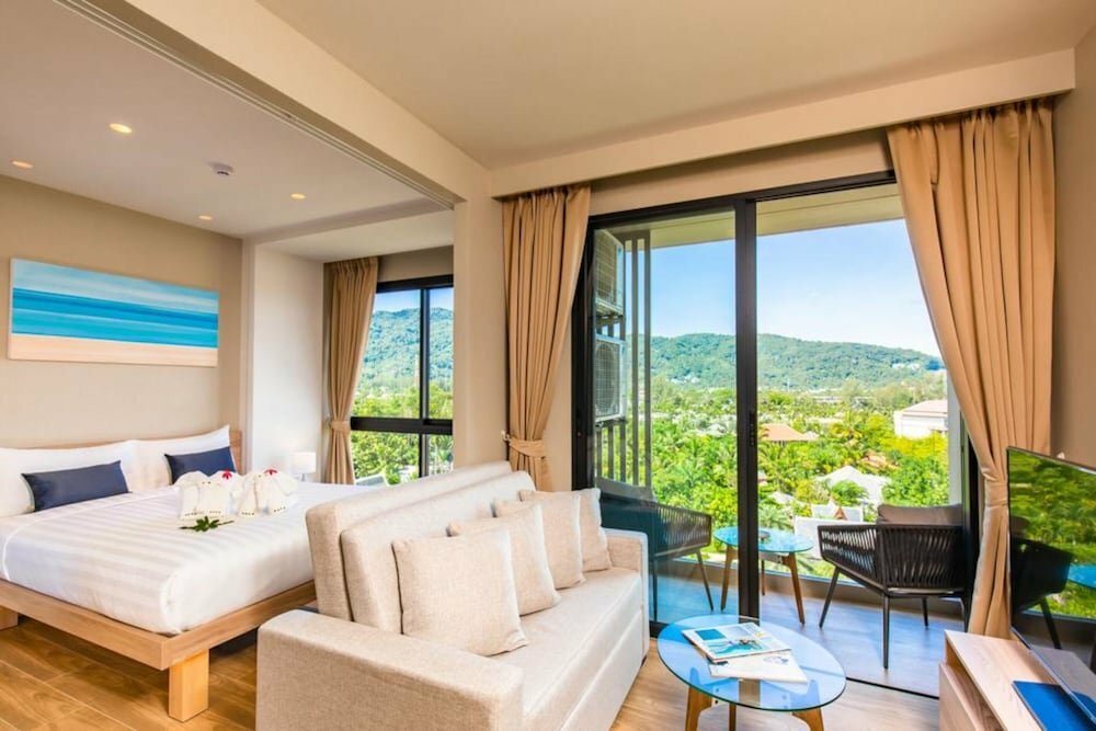 Diamond Condominium