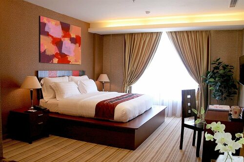 Lion Hotel & Plaza Manado, Забронировать Отель Отели провинции Северного Сулавеси с парковкой, Парковка
