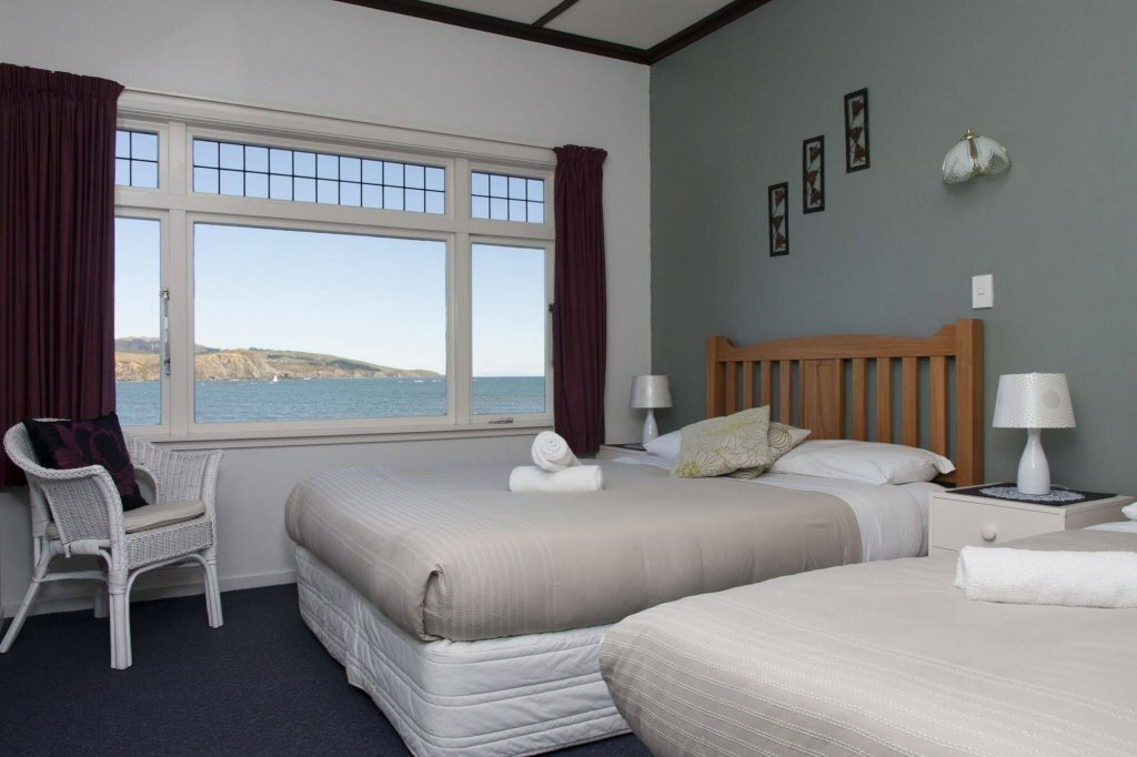 Moana Lodge