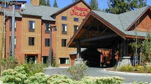Martis Valley Lodge, Tapestry Collection by Hilton, Забронировать Отель Траки Скво-Вэлли