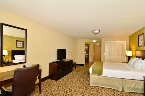 Holiday Inn Express & Suites - Williston by IHG, Забронировать Отель Уиллистон Theodore Roosevelt National Park