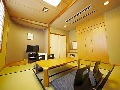 Hotel Route-Inn Seibu Chichibu Ekimae, Забронировать Отель Титибу Сайтама