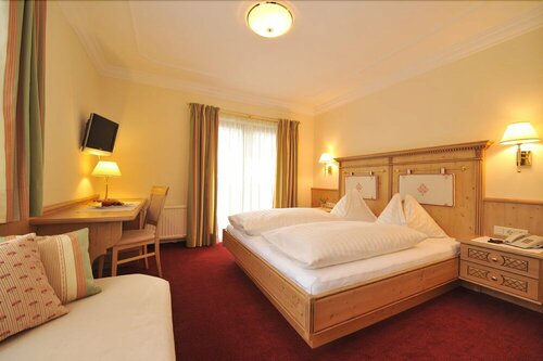 Alpines Gourmet Hotel Montanara, Забронировать Отель Флахау Salzburger Sportwelt