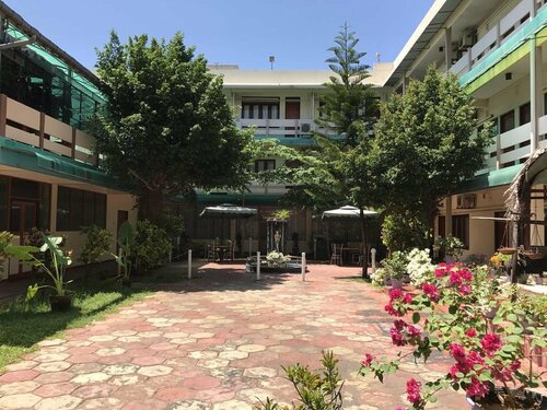 Gnanams Hotel, Забронировать Отель Отели Округа Галле 3 звезды, 3*