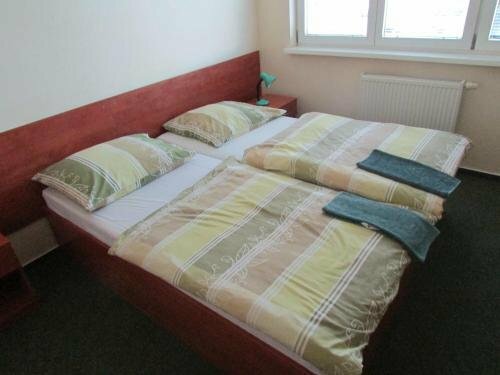 Hotel Hokejka, Забронировать Отель Отели Прьевидза с парковкой, Парковка