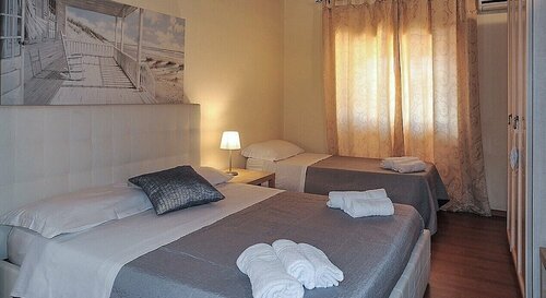 Katane Holidays, Забронировать Отель Катания Сицилия, рядом с Городской музей Беллини